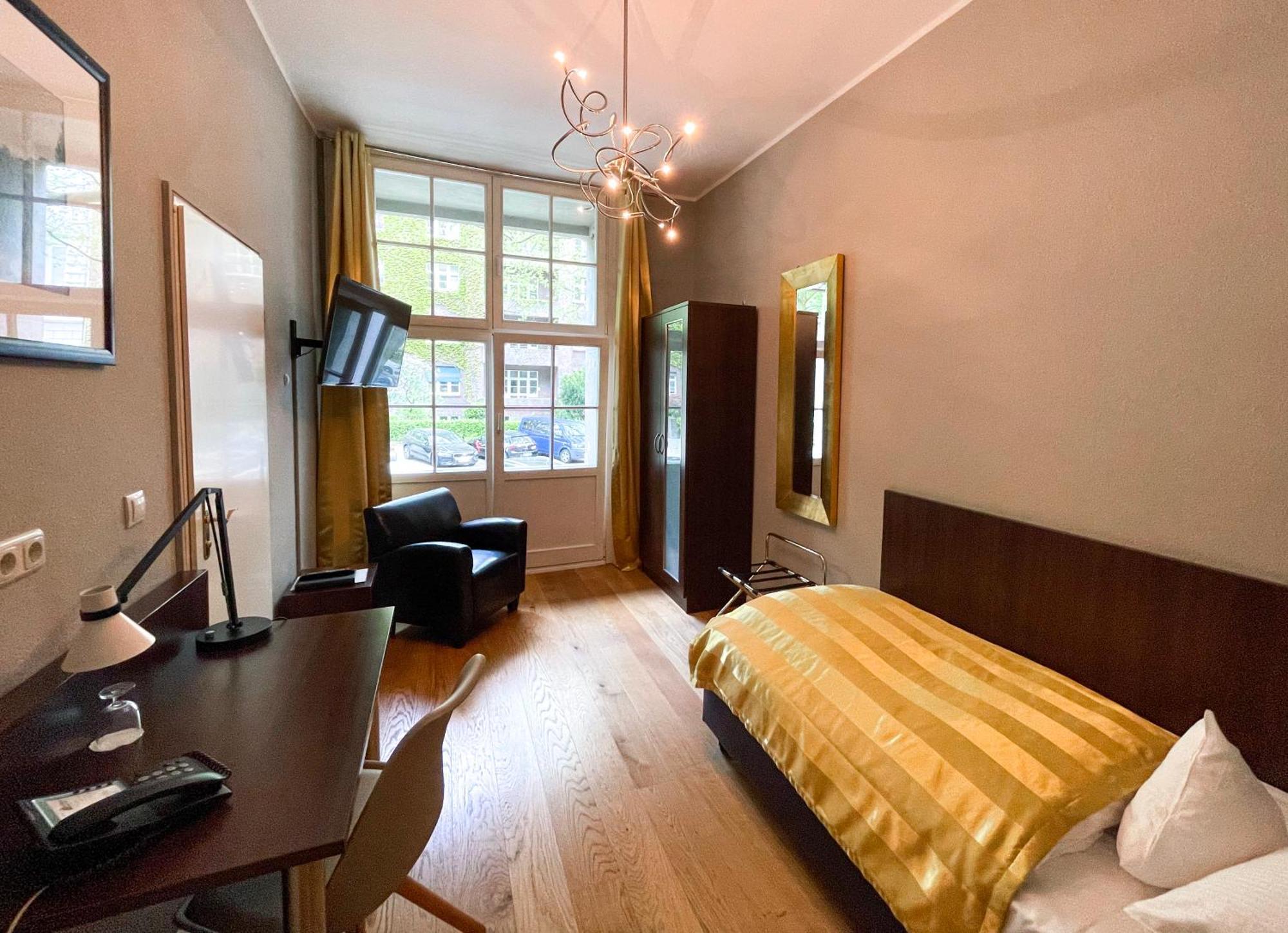 Hotel Wagner Im Dammtorpalais Hamburg Ngoại thất bức ảnh