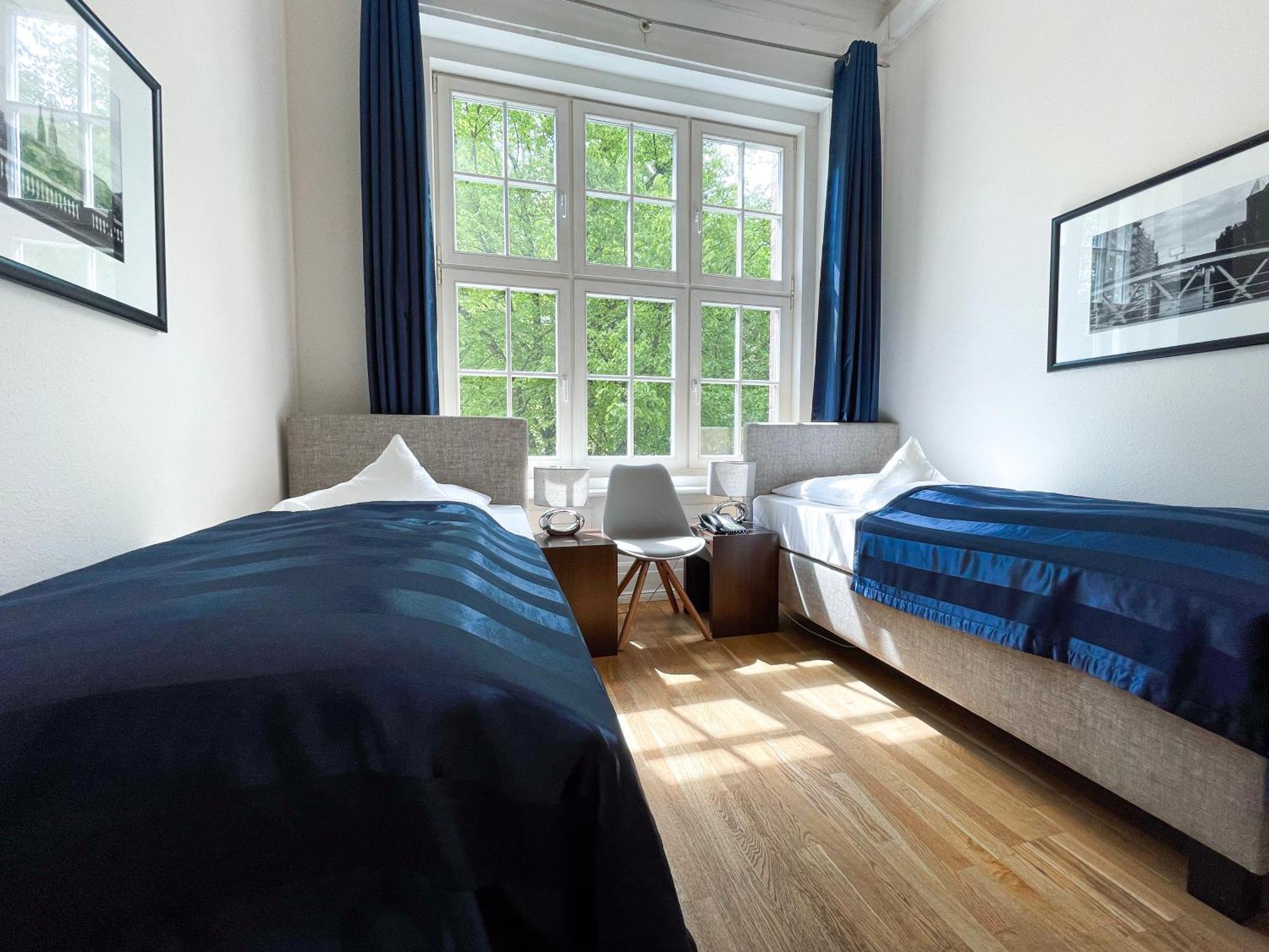 Hotel Wagner Im Dammtorpalais Hamburg Ngoại thất bức ảnh
