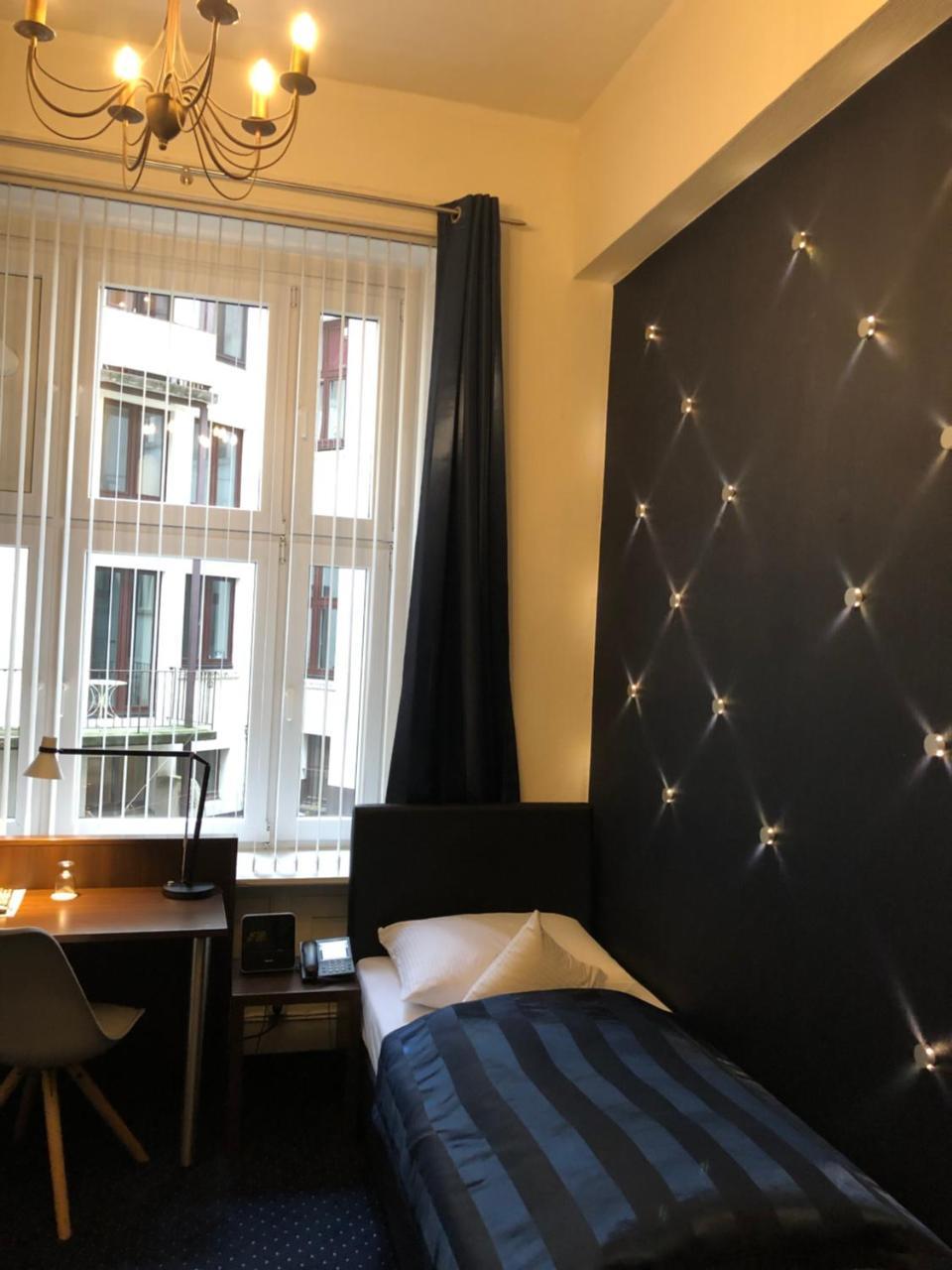 Hotel Wagner Im Dammtorpalais Hamburg Ngoại thất bức ảnh