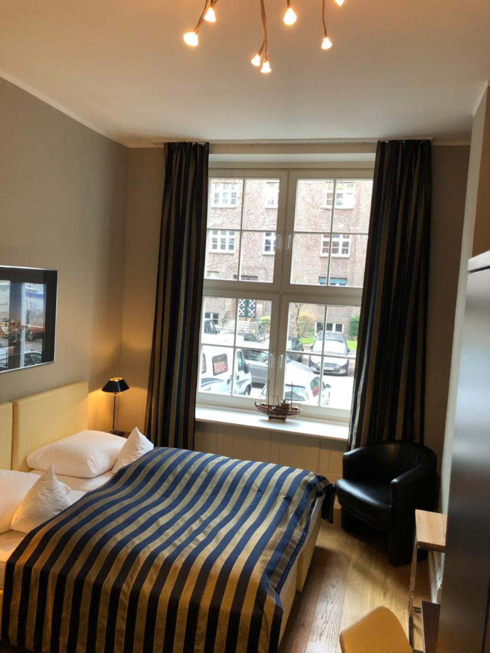 Hotel Wagner Im Dammtorpalais Hamburg Ngoại thất bức ảnh