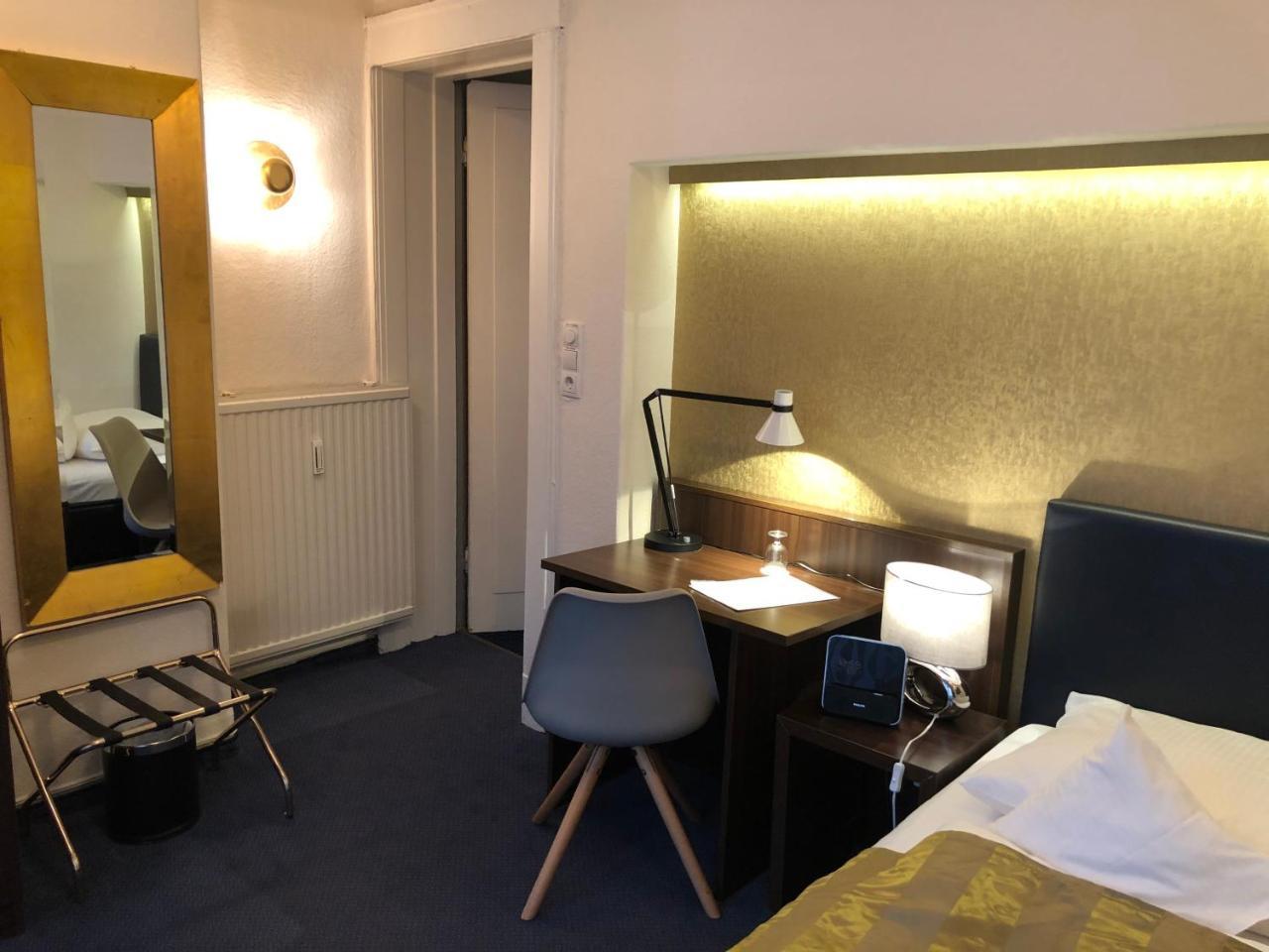 Hotel Wagner Im Dammtorpalais Hamburg Ngoại thất bức ảnh